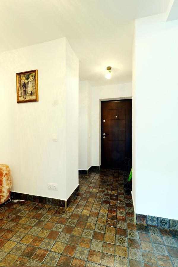 Sofia Apartment シナヤ エクステリア 写真