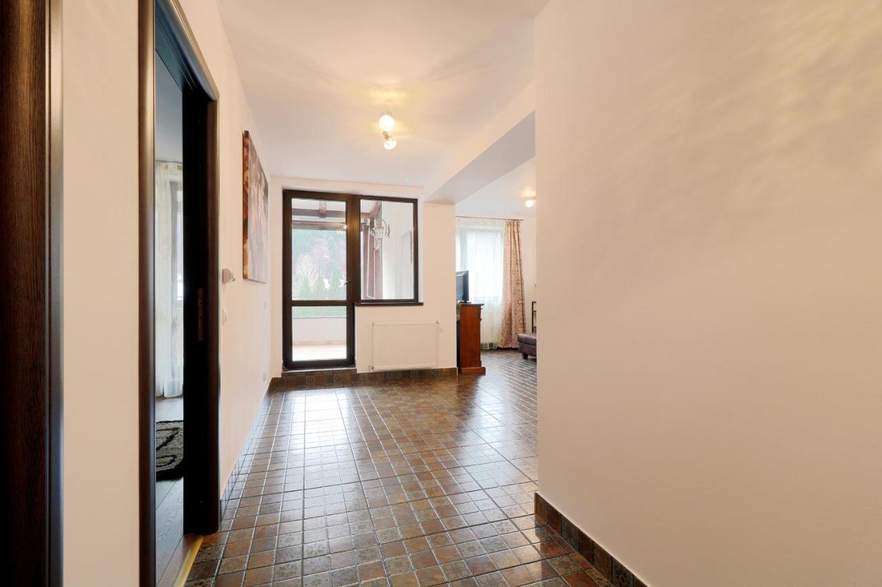Sofia Apartment シナヤ エクステリア 写真