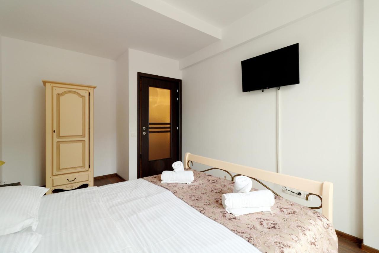 Sofia Apartment シナヤ エクステリア 写真