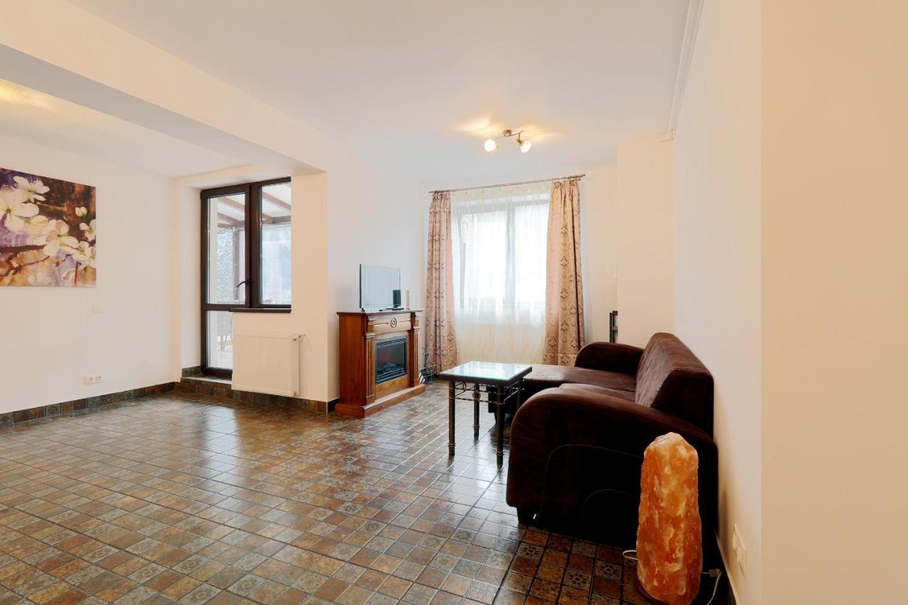 Sofia Apartment シナヤ エクステリア 写真